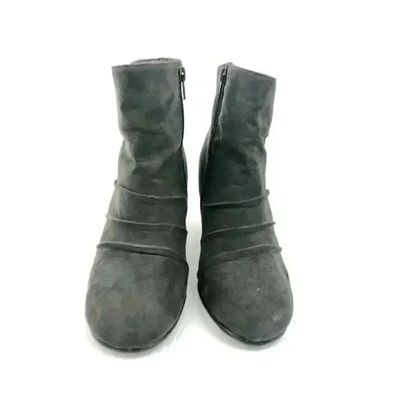 Gray Faux Suede Ankle Boots Size 7 M Round Toe Role Away Women's A2 Aerosoles - Picture 7 of 9